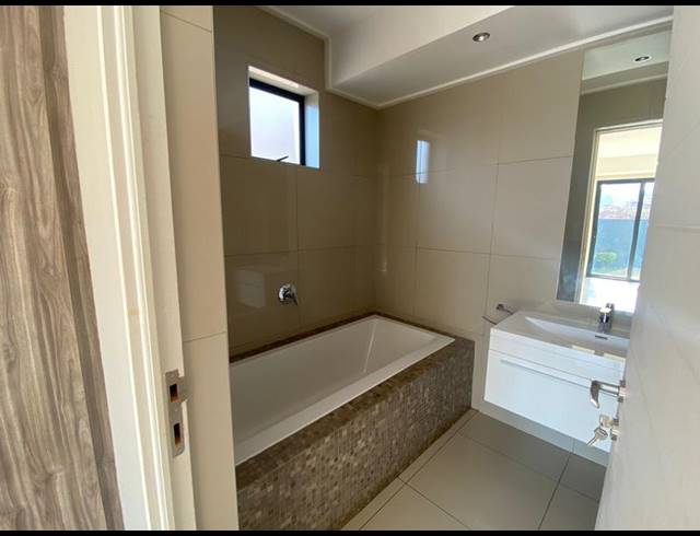 2 BEDROOM PROPERTY TO RENT IN PARKMORE
